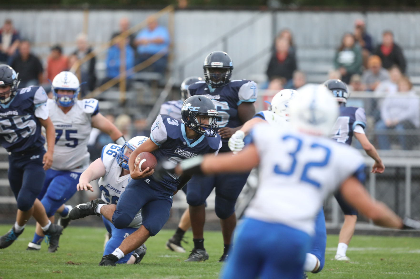 Outtakes_083119_giccfootball_zlm46A.JPG